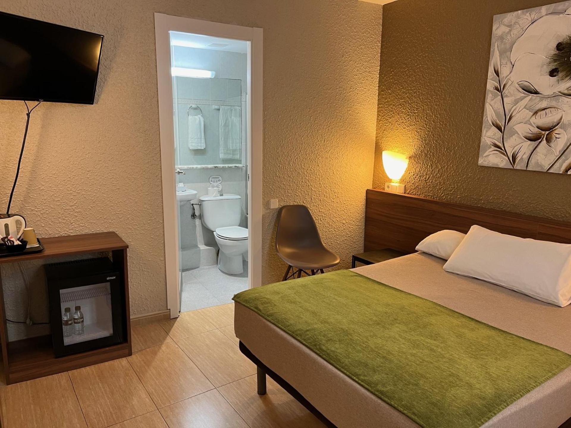 Hotel Aneto Barcelona Exterior photo